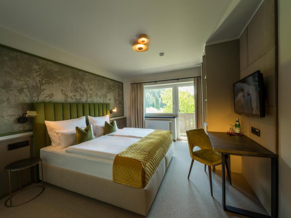 Hotel Hennersberg Worgl Bagian luar foto