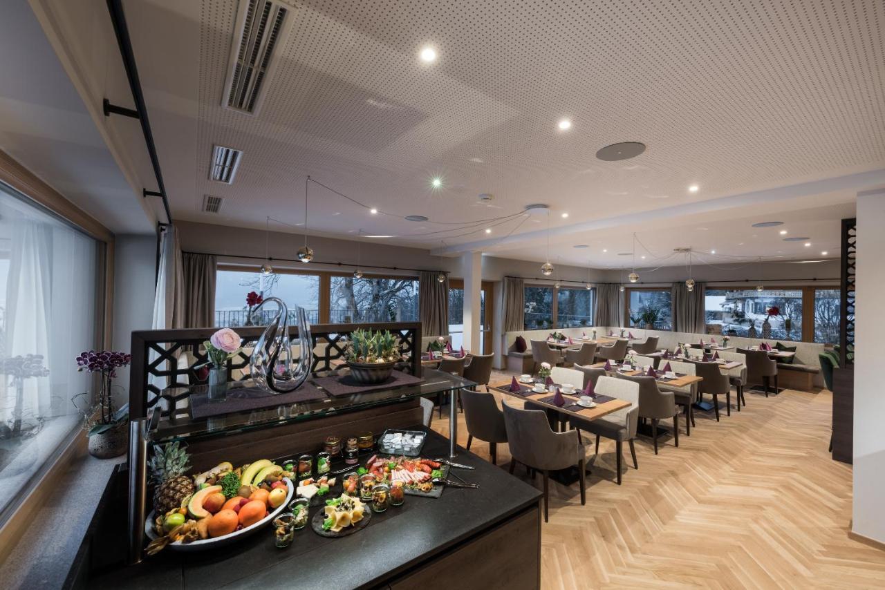 Hotel Hennersberg Worgl Bagian luar foto