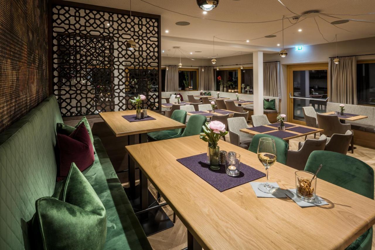 Hotel Hennersberg Worgl Bagian luar foto